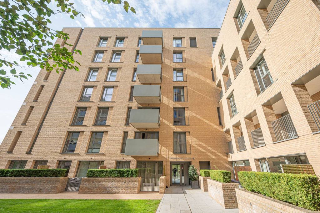 Property photo 2 of 11