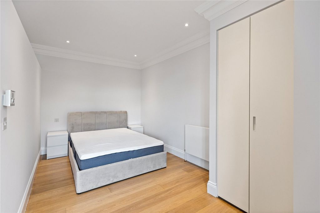 Property photo 3 of 9 Picture No. 02