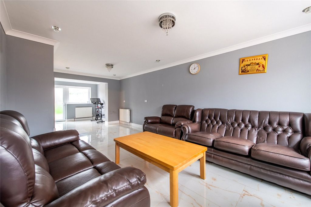 Property photo 3 of 17 Picture No. 09