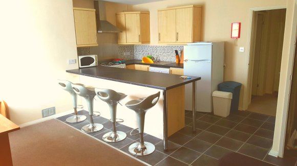 Property photo 2 of 18 Property-Image-913523.Jpg