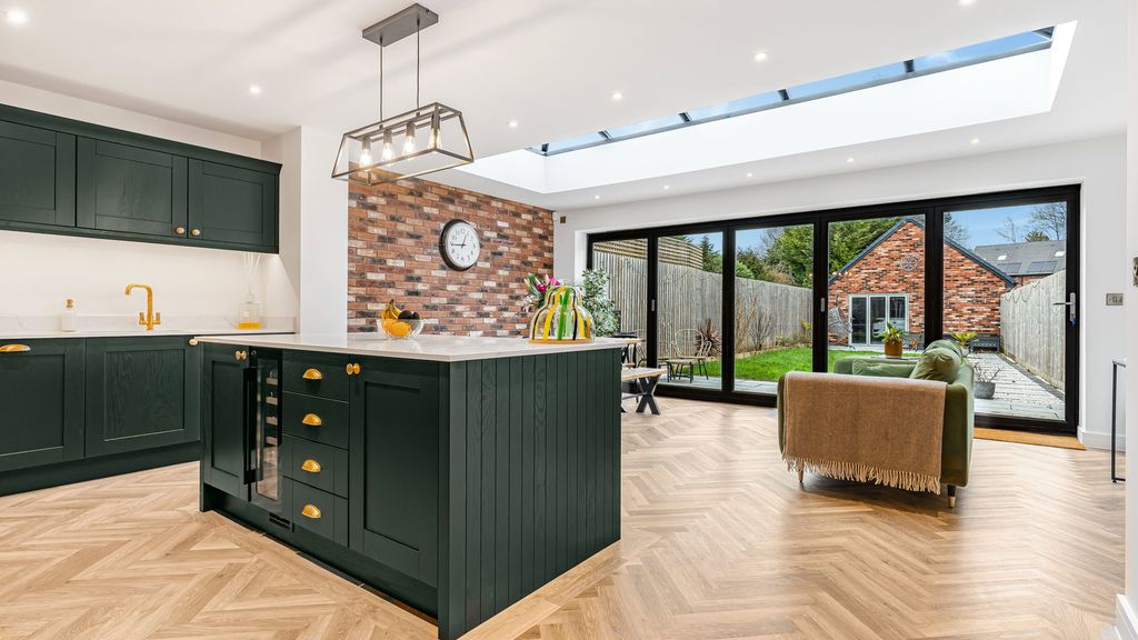 Property photo 1 of 34