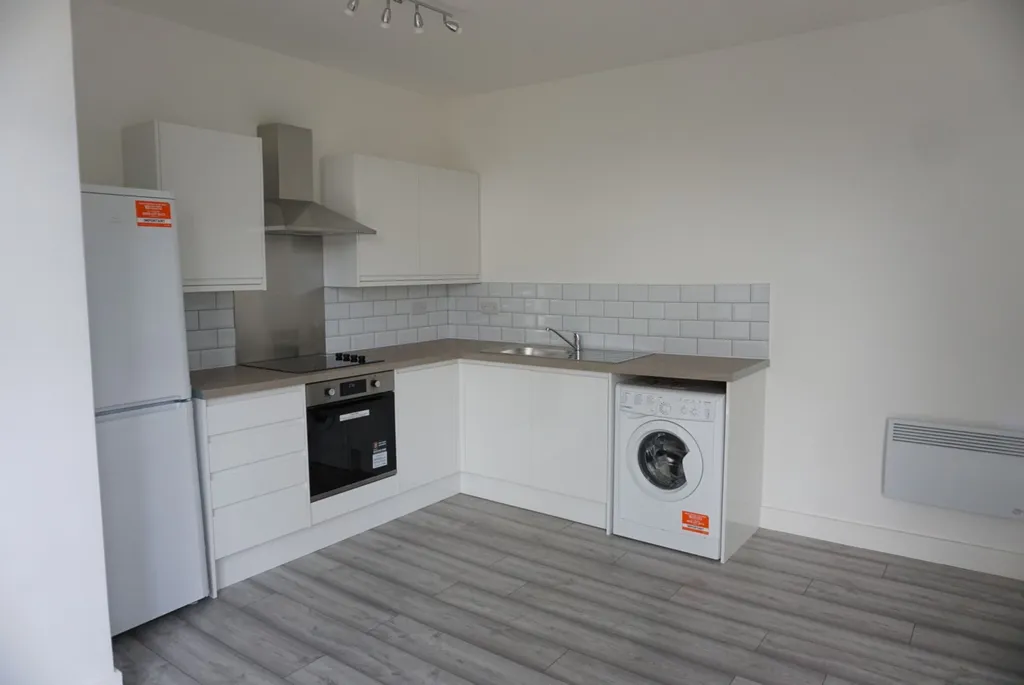 Third Avenue, Nottingham NG7 - View 3