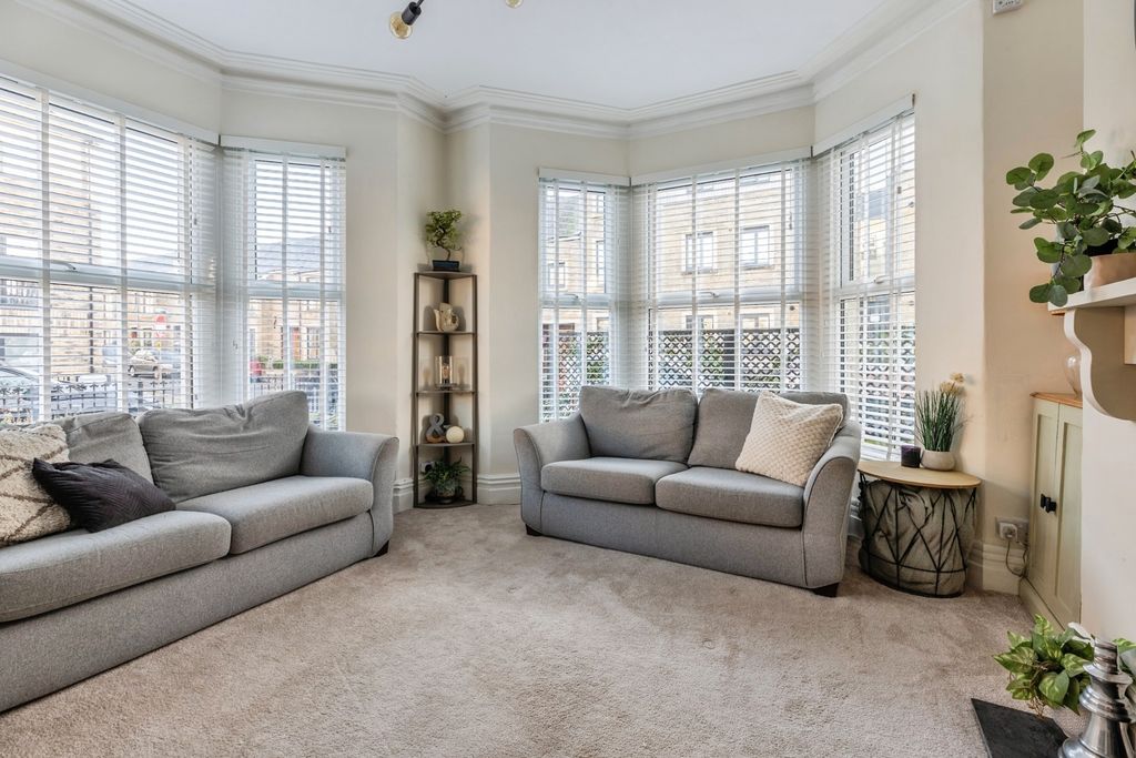 Property photo 2 of 20 Pbox-Img.Jpg