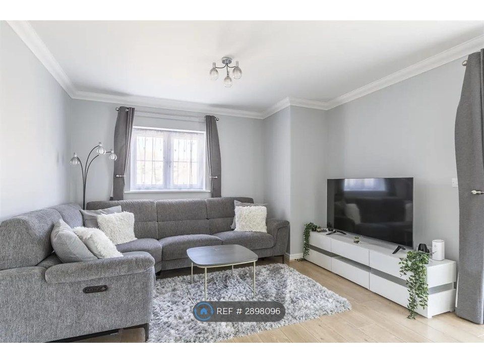Property photo 3 of 22