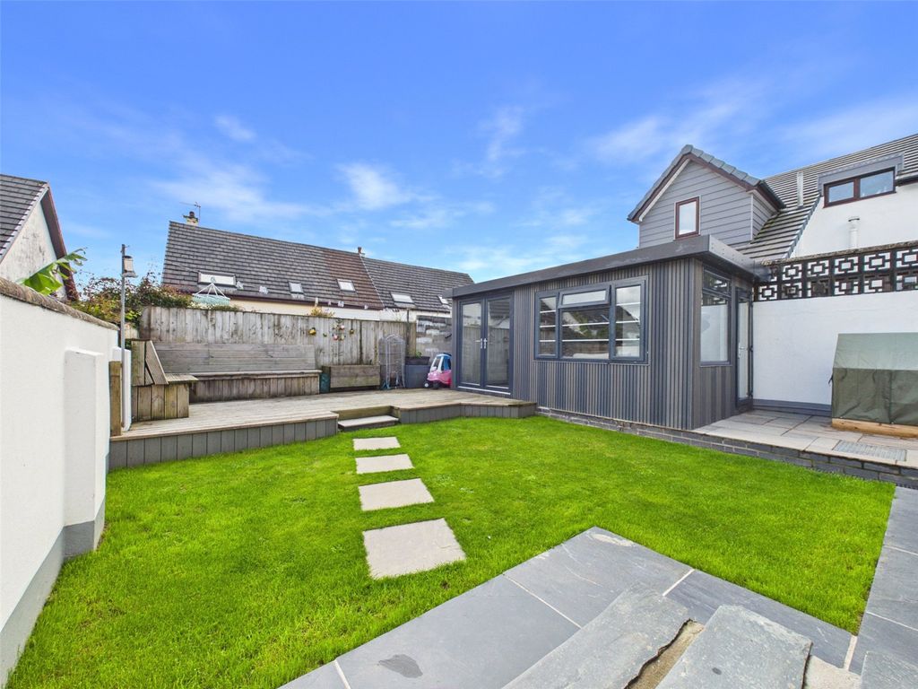 Property photo 2 of 16 Picture No. 02