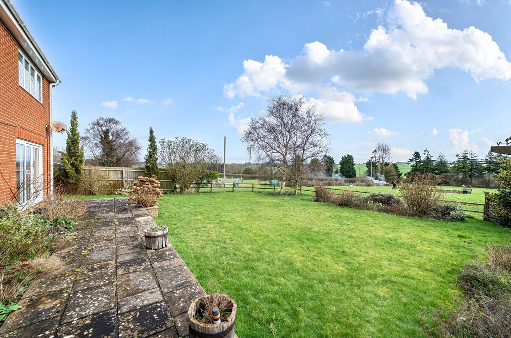 Property photo 2 of 22 Rear Garden