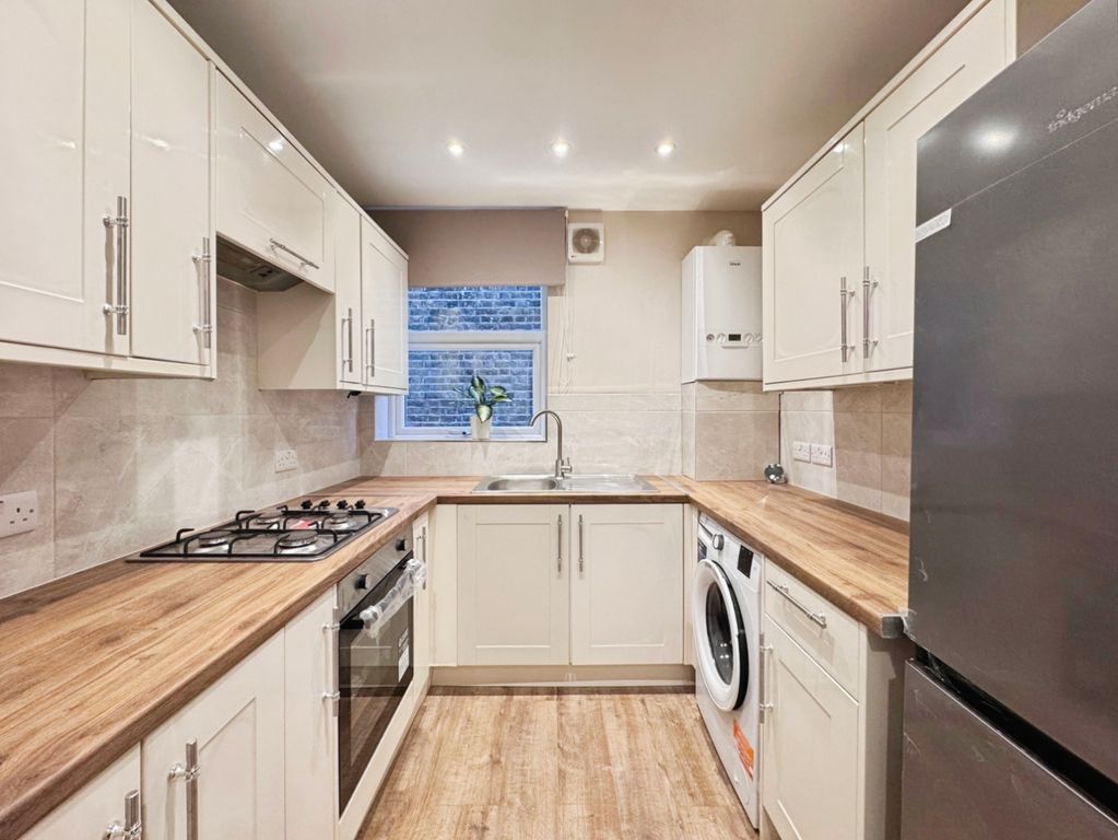Property photo 3 of 13 Pbox-Img.Jpg