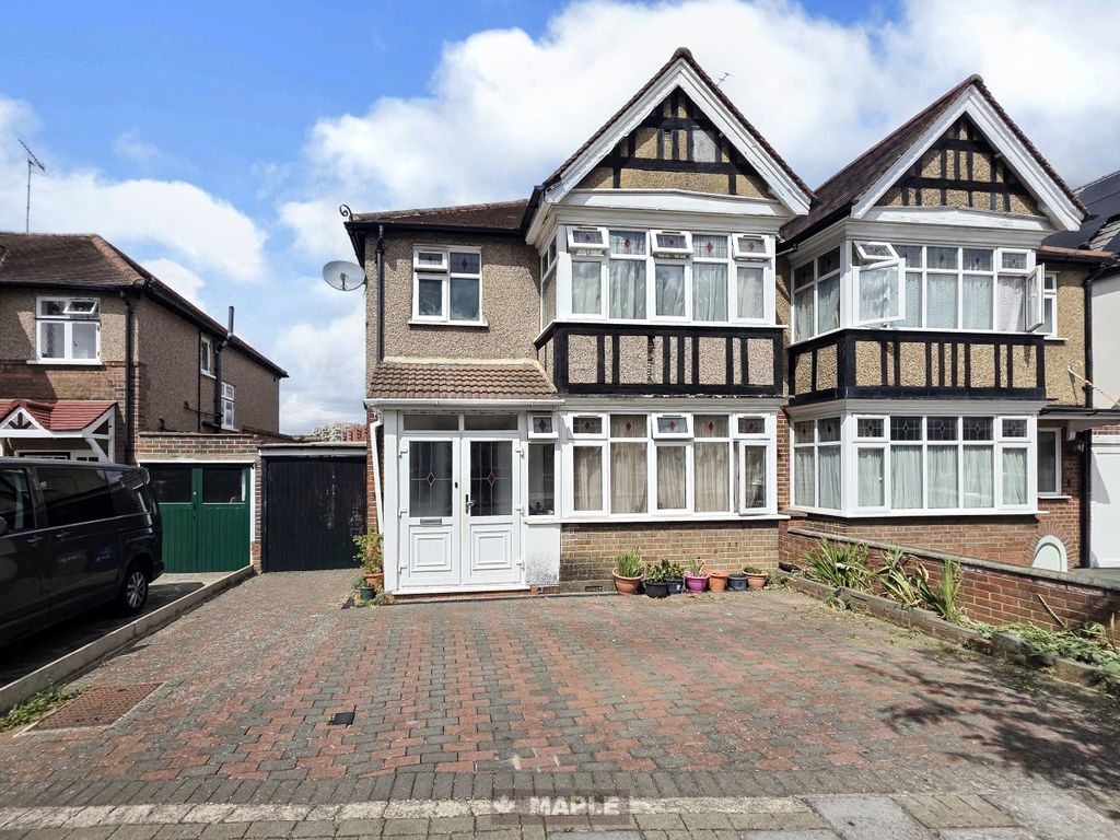 Property photo 1 of 11