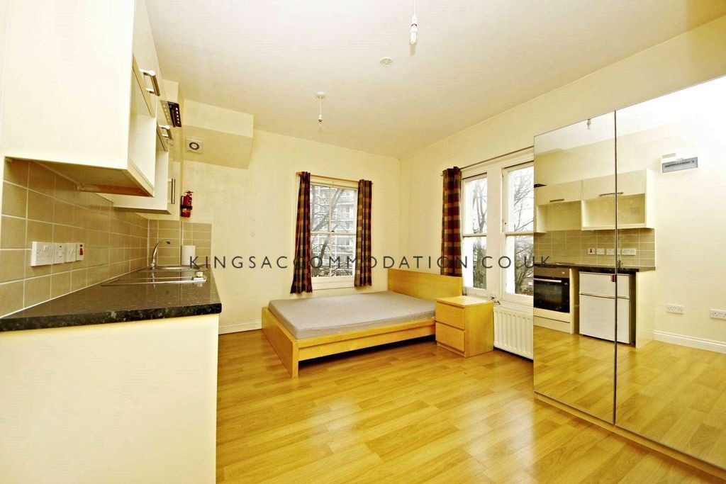 Property photo 2 of 4