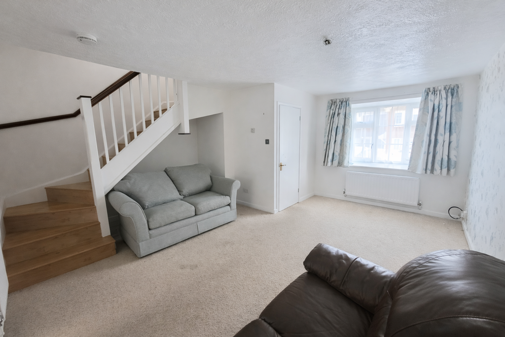 Property photo 3 of 23 Living Room