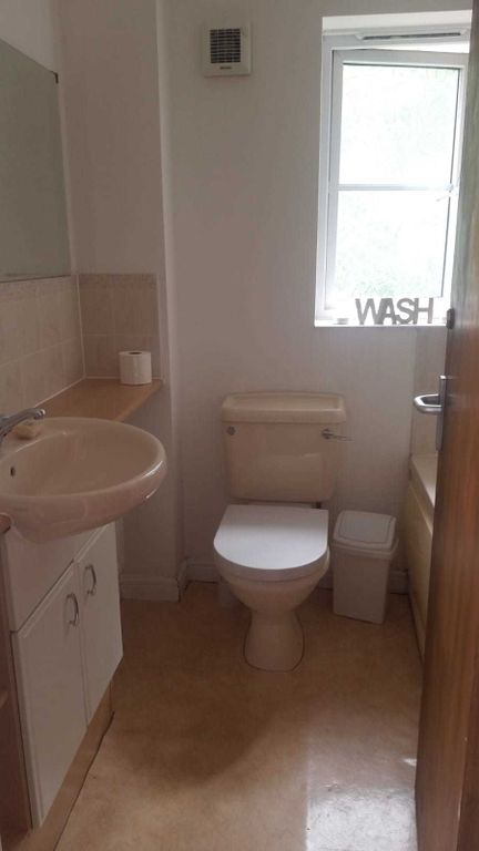 Property photo 2 of 4