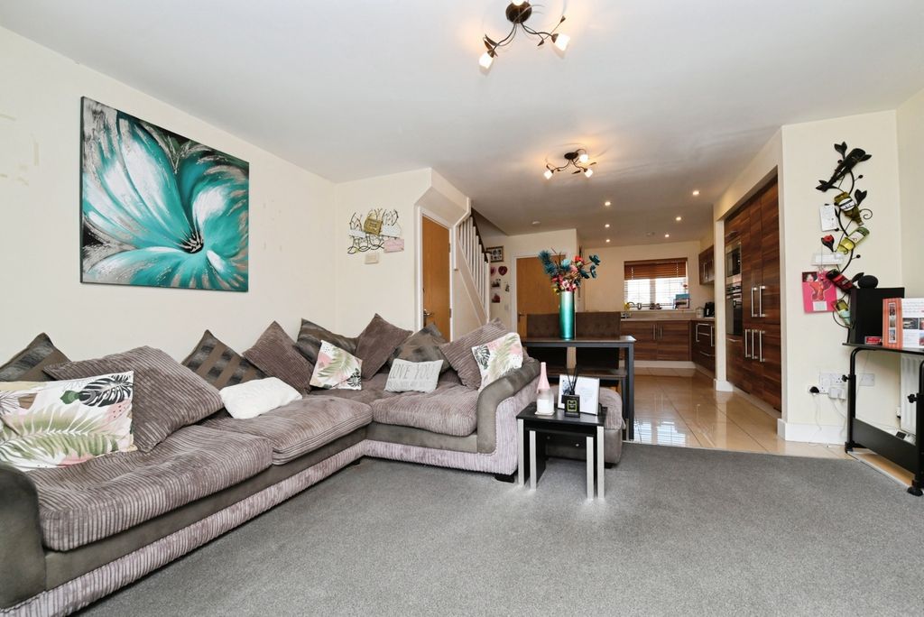 Property photo 2 of 17 Pbox-Img.Jpg