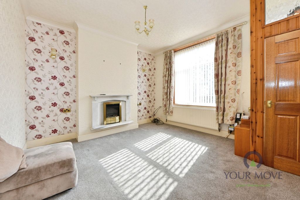 Property photo 3 of 10 Pbox-Img.Jpg