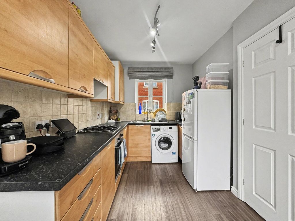 Property photo 3 of 24