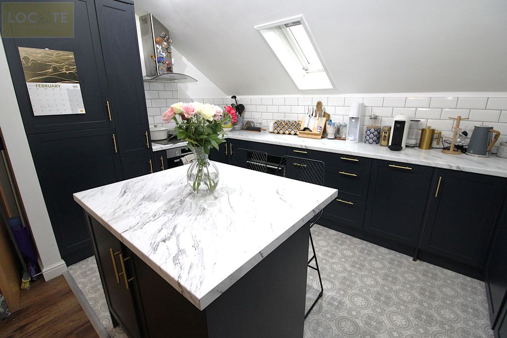 Property photo 3 of 12 Img_8696.Jpg