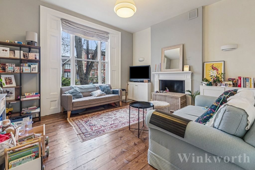 Property photo 3 of 11 Picture No. 06