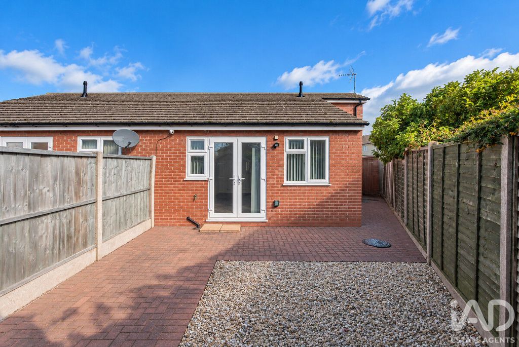 Property photo 3 of 12