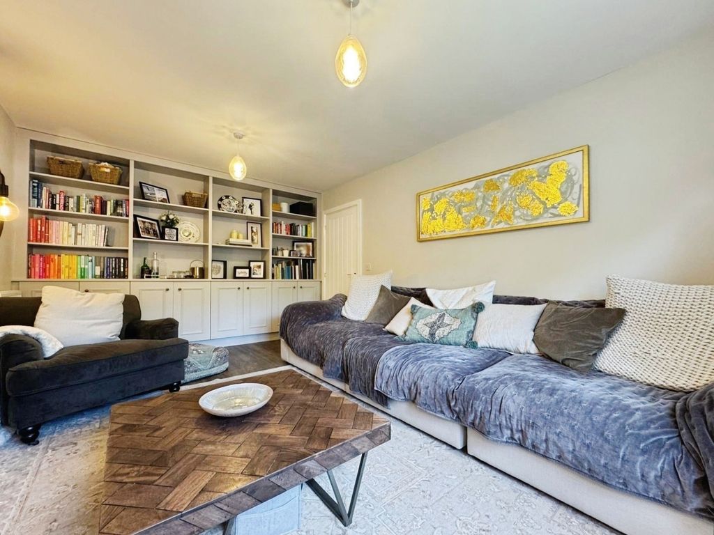Property photo 2 of 24 Pbox-Img.Jpg