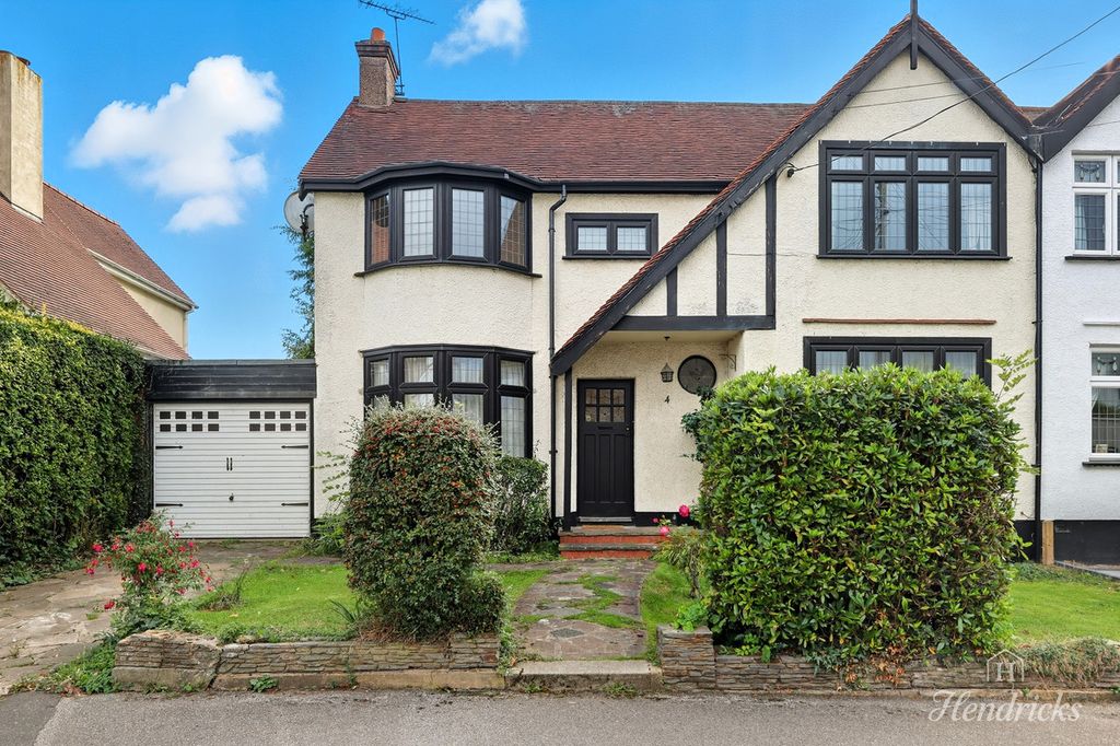 Property photo 1 of 43