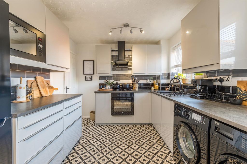 Property photo 2 of 22 No4_21.Jpg