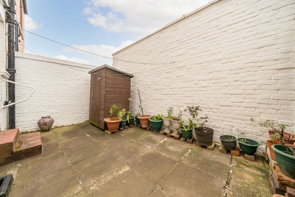 Property photo 3 of 10