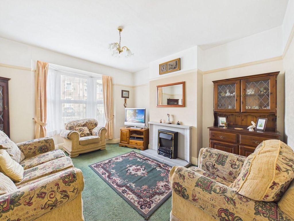 Property photo 3 of 24