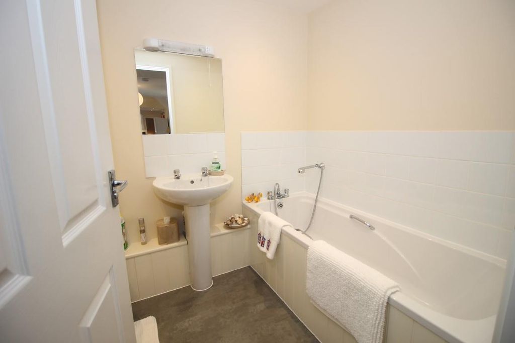 Additional image 14 of 3 bed barn conversion to rentMonkton Farleigh, Bradford-On-Avon BA15