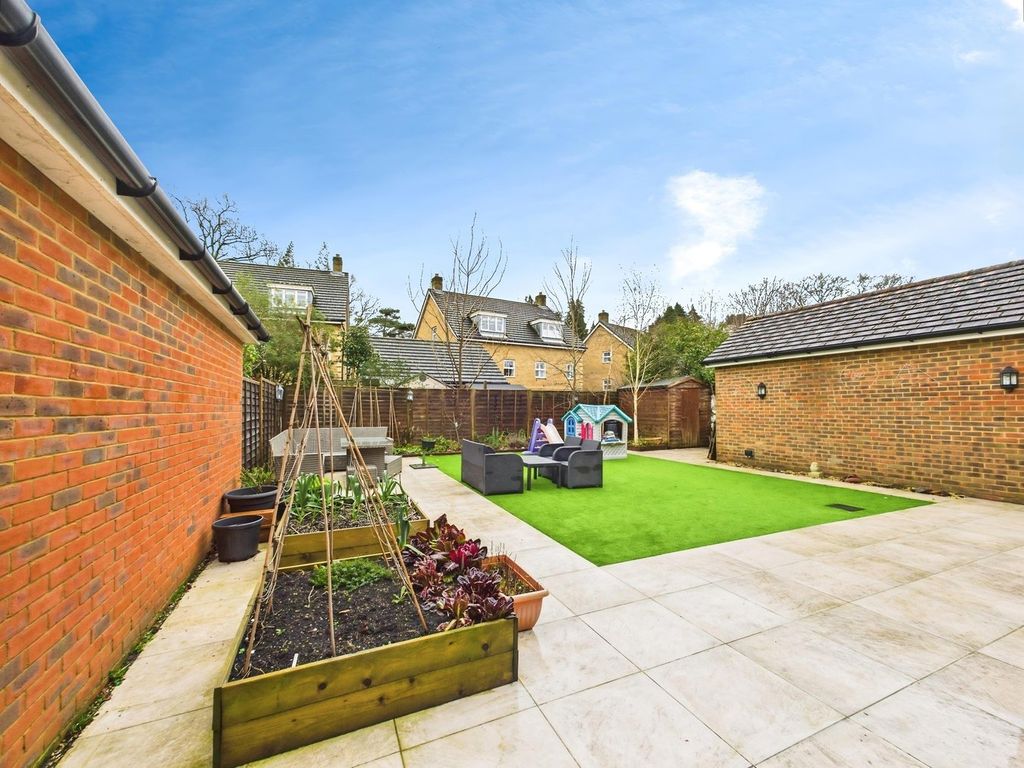 Property photo 3 of 21