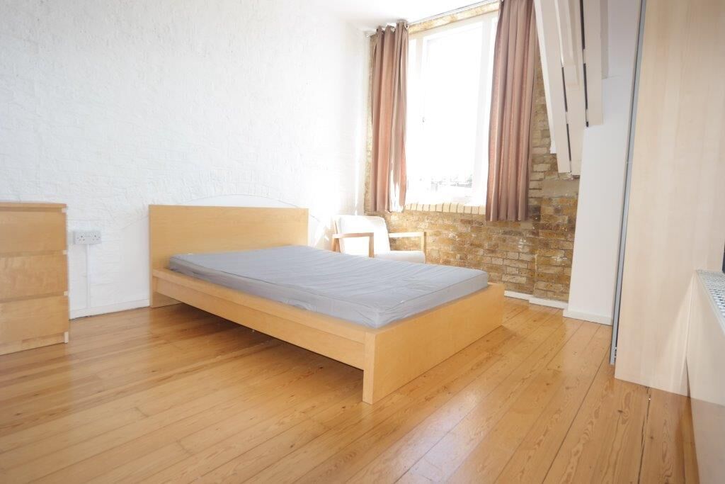 Property photo 3 of 8 Photo 17