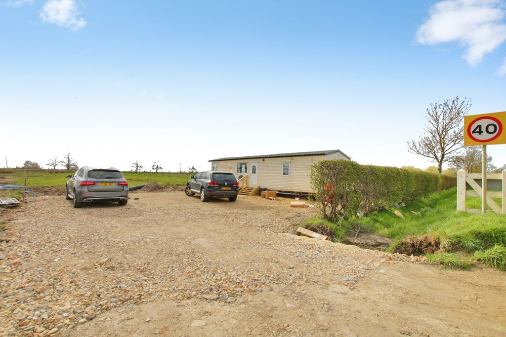 Property photo 1 of 4