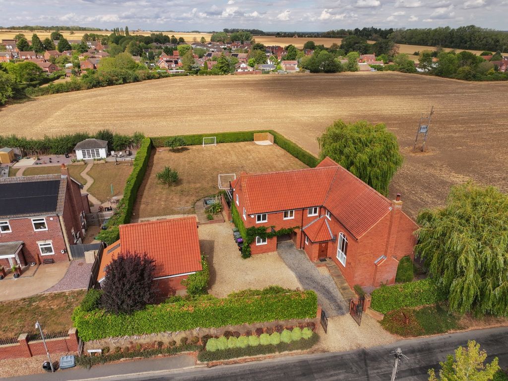 Property photo 1 of 47 Book Now To View This Stunning Family Home