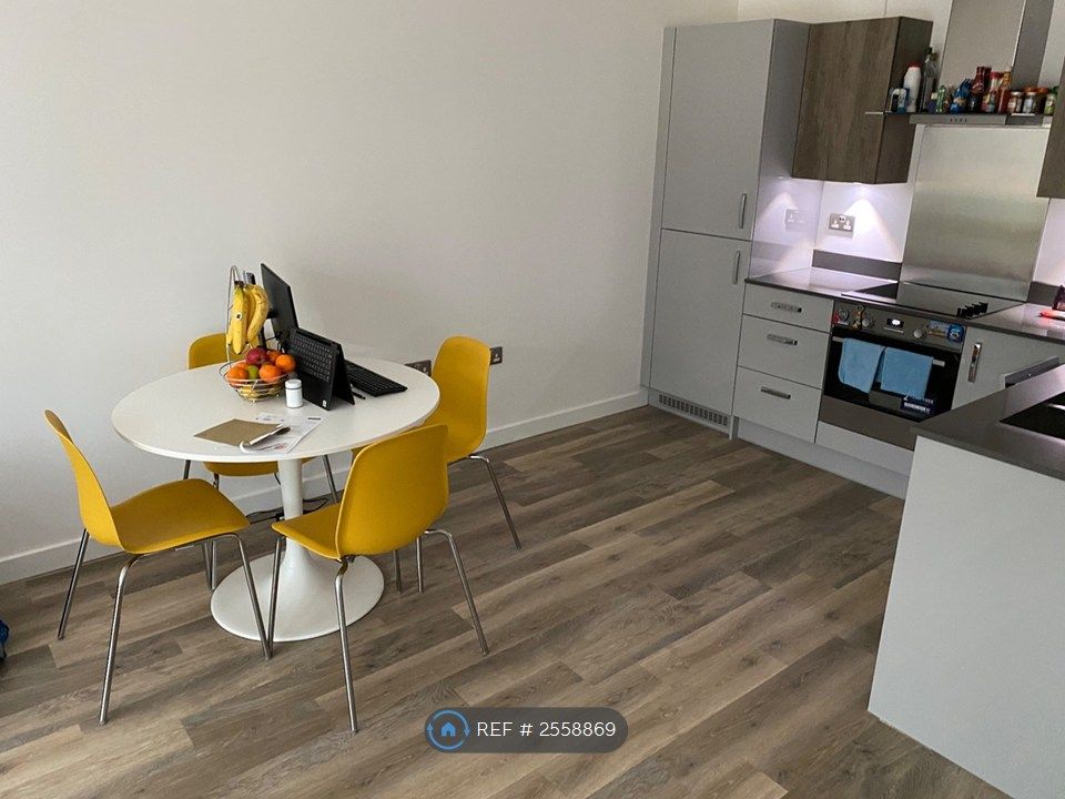Property photo 2 of 10
