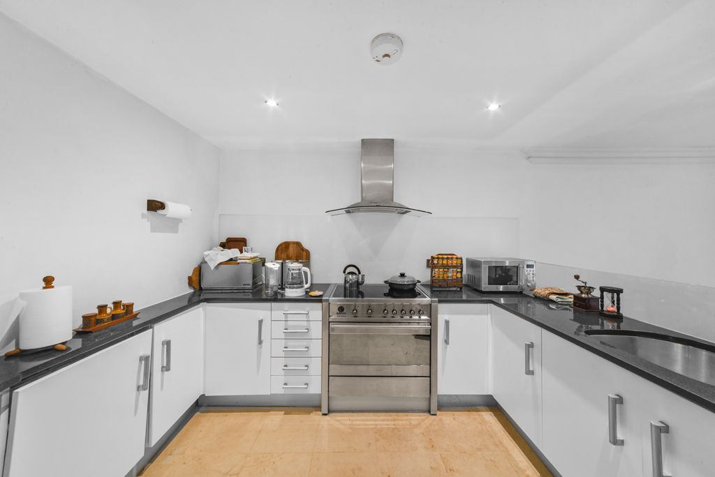 Property photo 3 of 18 Picture No. 05