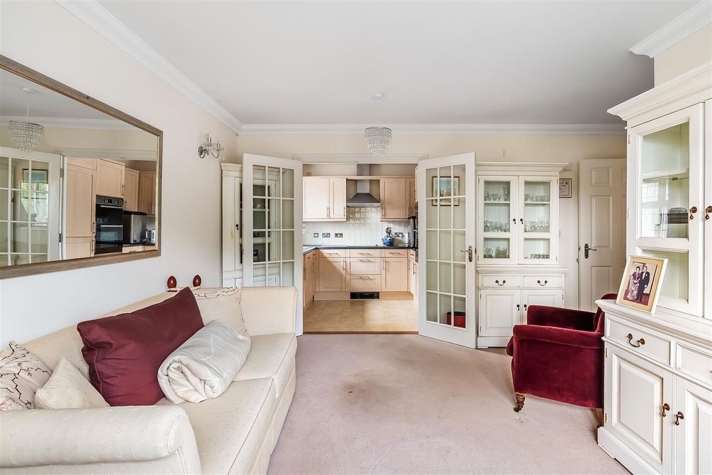 Property photo 2 of 16 Flat-8-Ashcroft-Place-7.Jpg