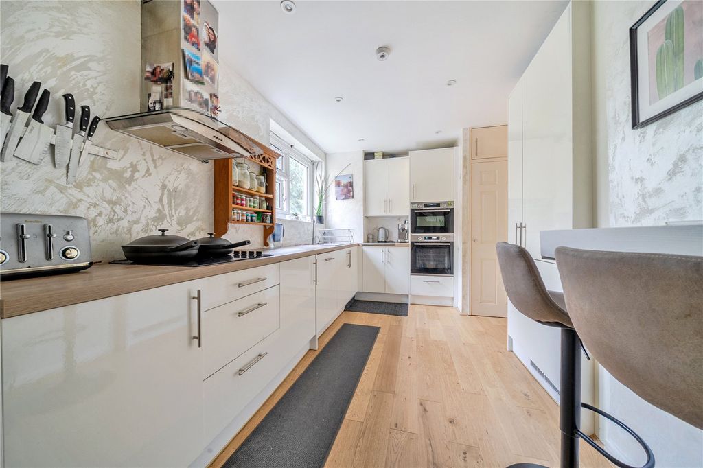 Property photo 3 of 17 Picture No. 13