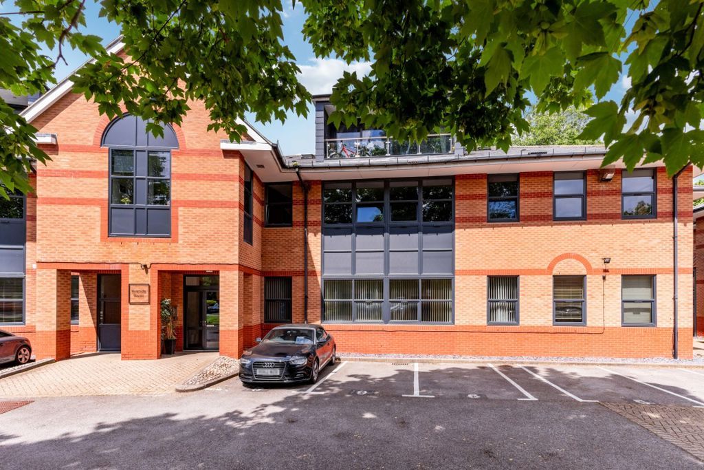 Property photo 1 of 15 Photo 17