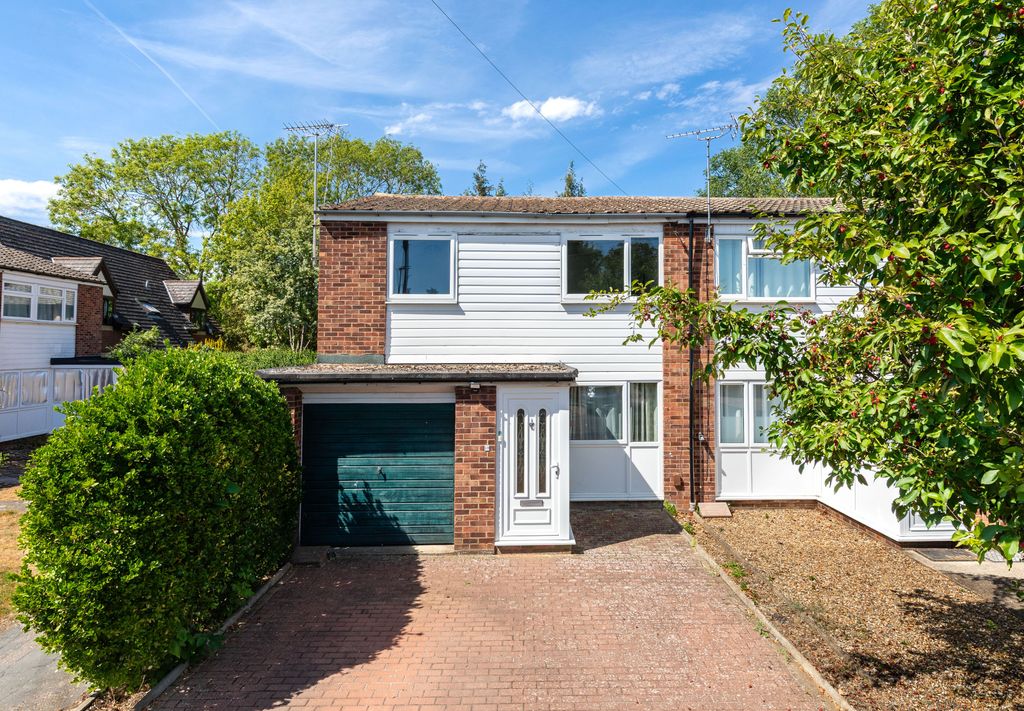 Property photo 1 of 18 A19
