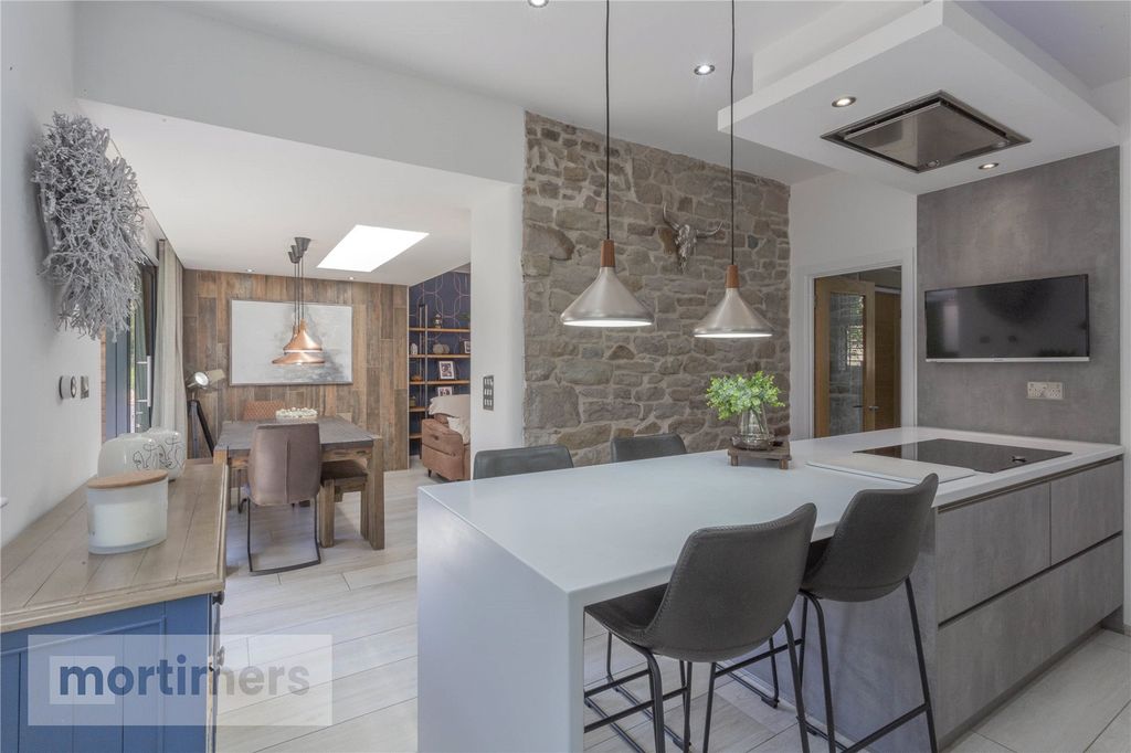 Property photo 3 of 33 Kitchen Diner