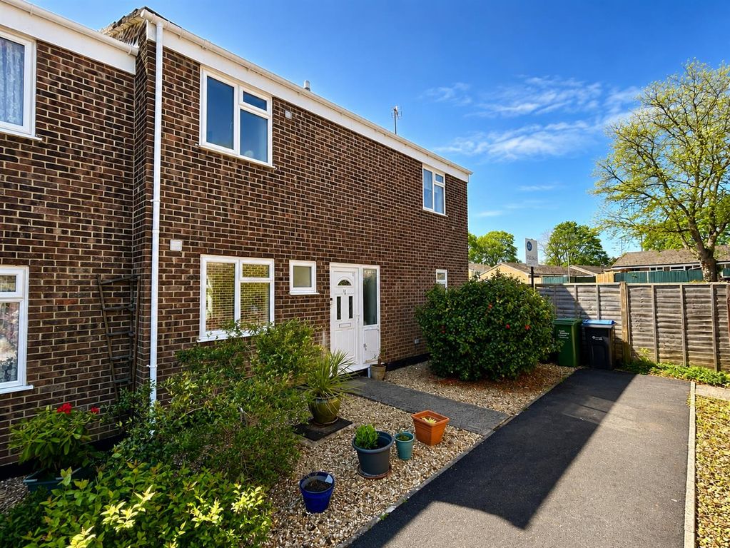 Property photo 1 of 17 17E6Cca3-Aa0d-4E65-B1c0-7Bebb7Edac67.Png