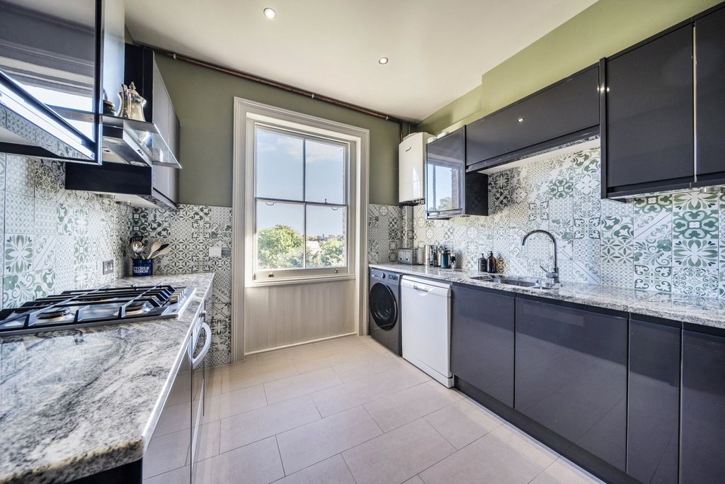 Property photo 2 of 20 Kitchen