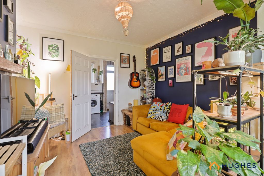Property photo 2 of 22