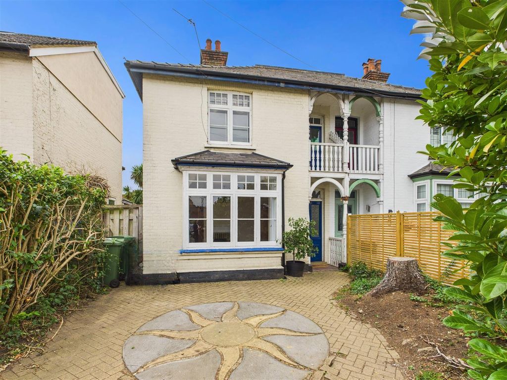 Property photo 1 of 19