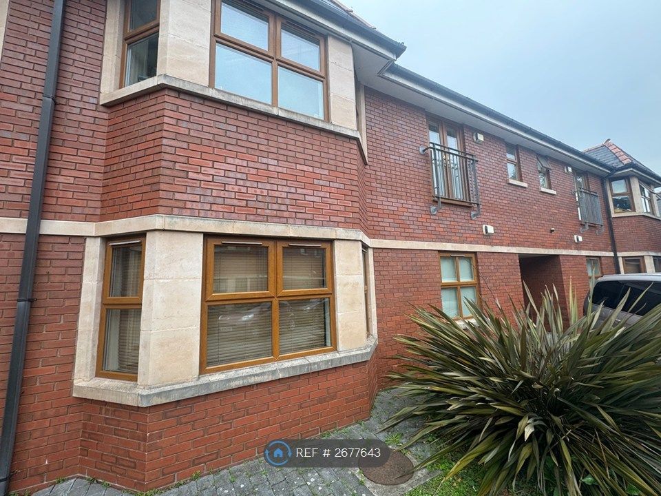 Property photo 2 of 10