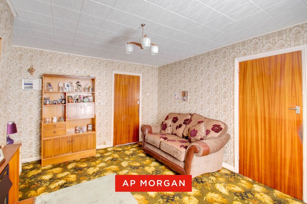 Property photo 3 of 13 Picture No. 08