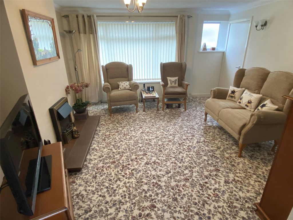 Property photo 3 of 13 Picture No. 05
