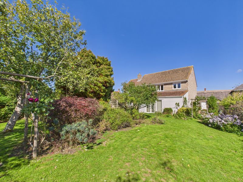 Property photo 2 of 27 Photo 25