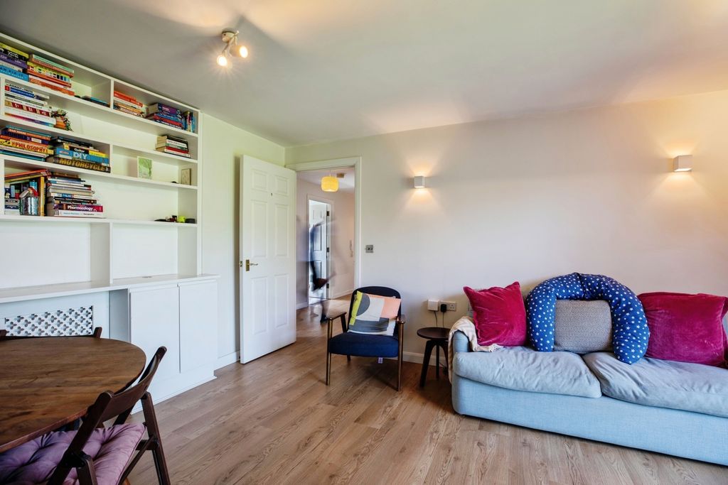 Property photo 3 of 19 Pbox-Img.Jpg