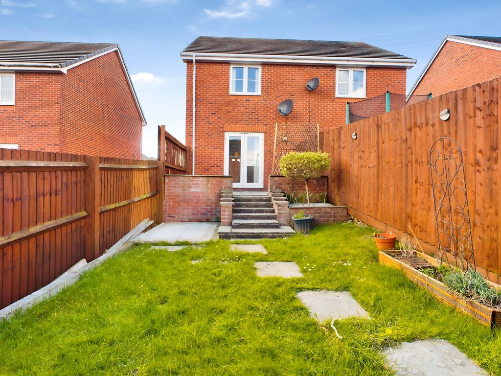 Property photo 2 of 18