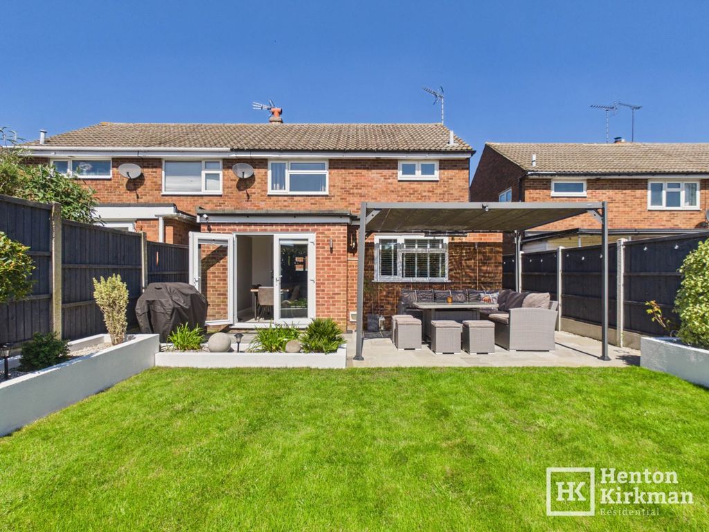 Property photo 2 of 28