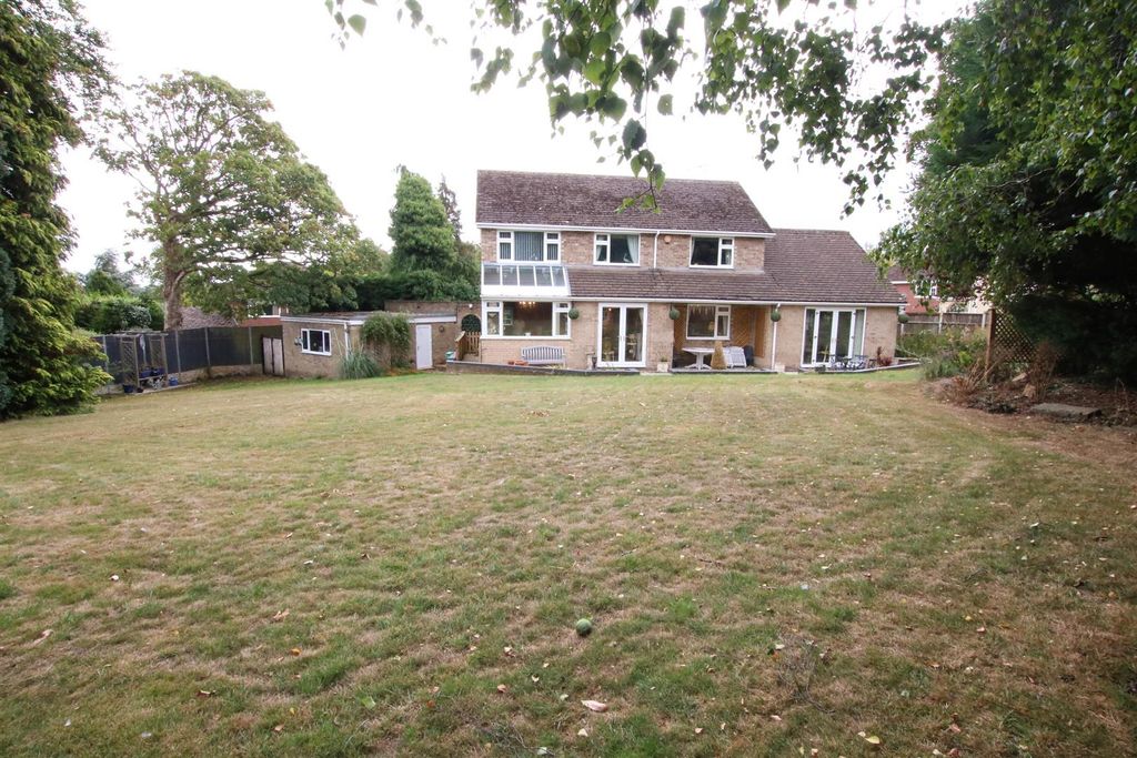 Additional image 18 of 4 bed detached house for saleScott Hill, Sprotbrough, Doncaster DN5